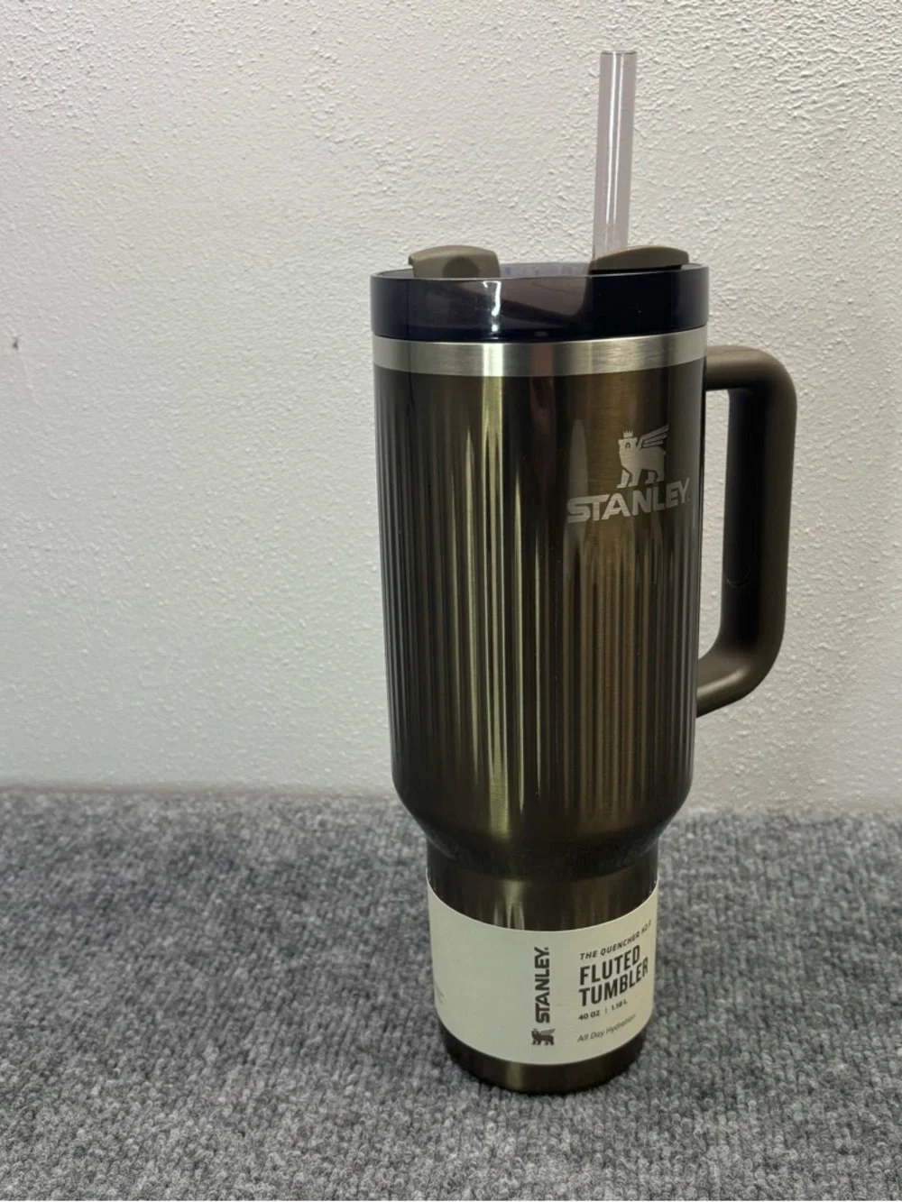 Stanley Metallic Gunmetal Shine H2.0 Quencher Flowstate 40oz Tumbler Limited NEW - Picture 7 of 11